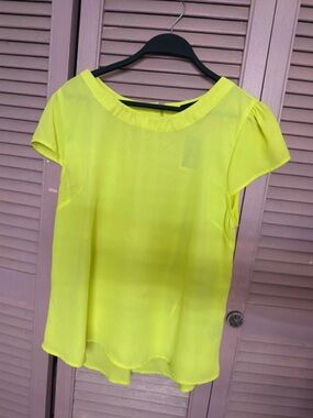 mine Neon Yellow Short Sleeve Scoop Neck Blouse